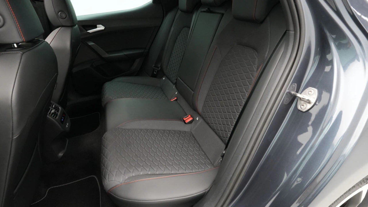 SEAT Leon 1.4 TSI eHybrid PHEV 204pk FR Business Intense