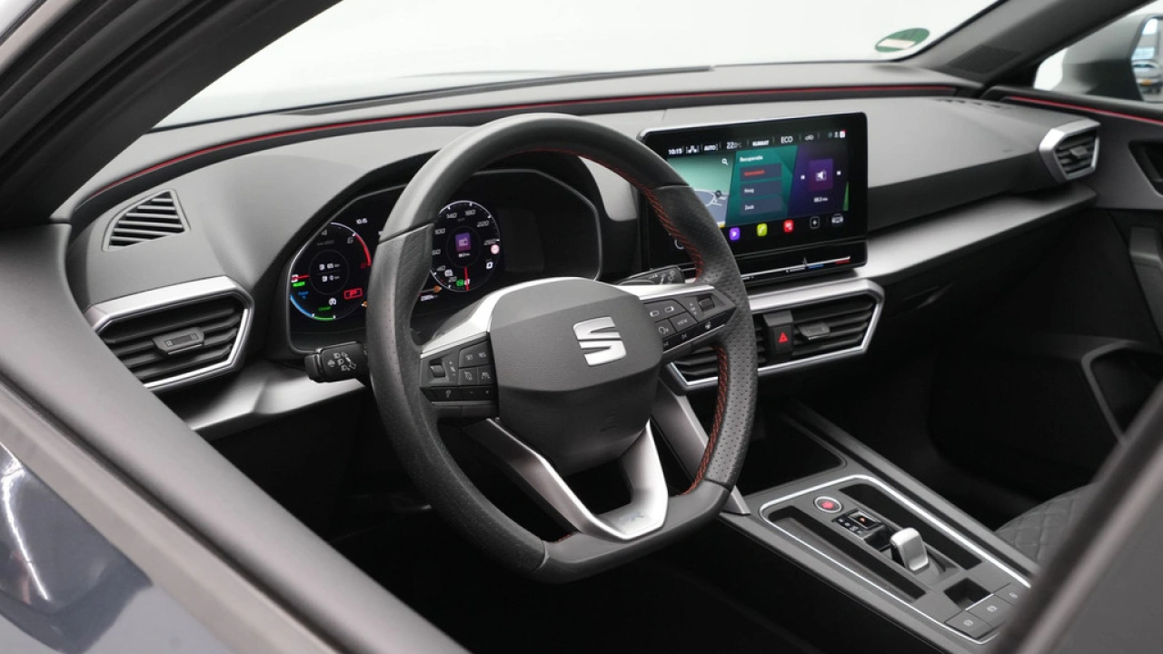 SEAT Leon 1.4 TSI eHybrid PHEV 204pk FR Business Intense