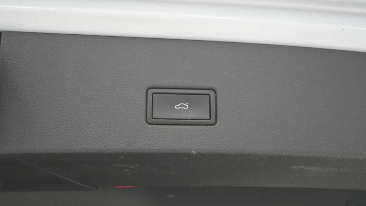 Volkswagen T-Roc 1.5 TSI 150pk DSG Sport Business R