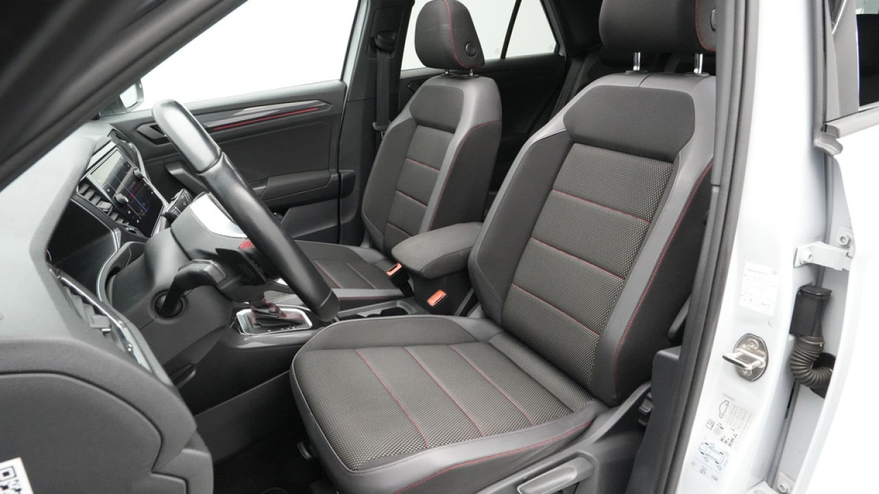 Volkswagen T-Roc 1.5 TSI 150pk DSG Sport Business R