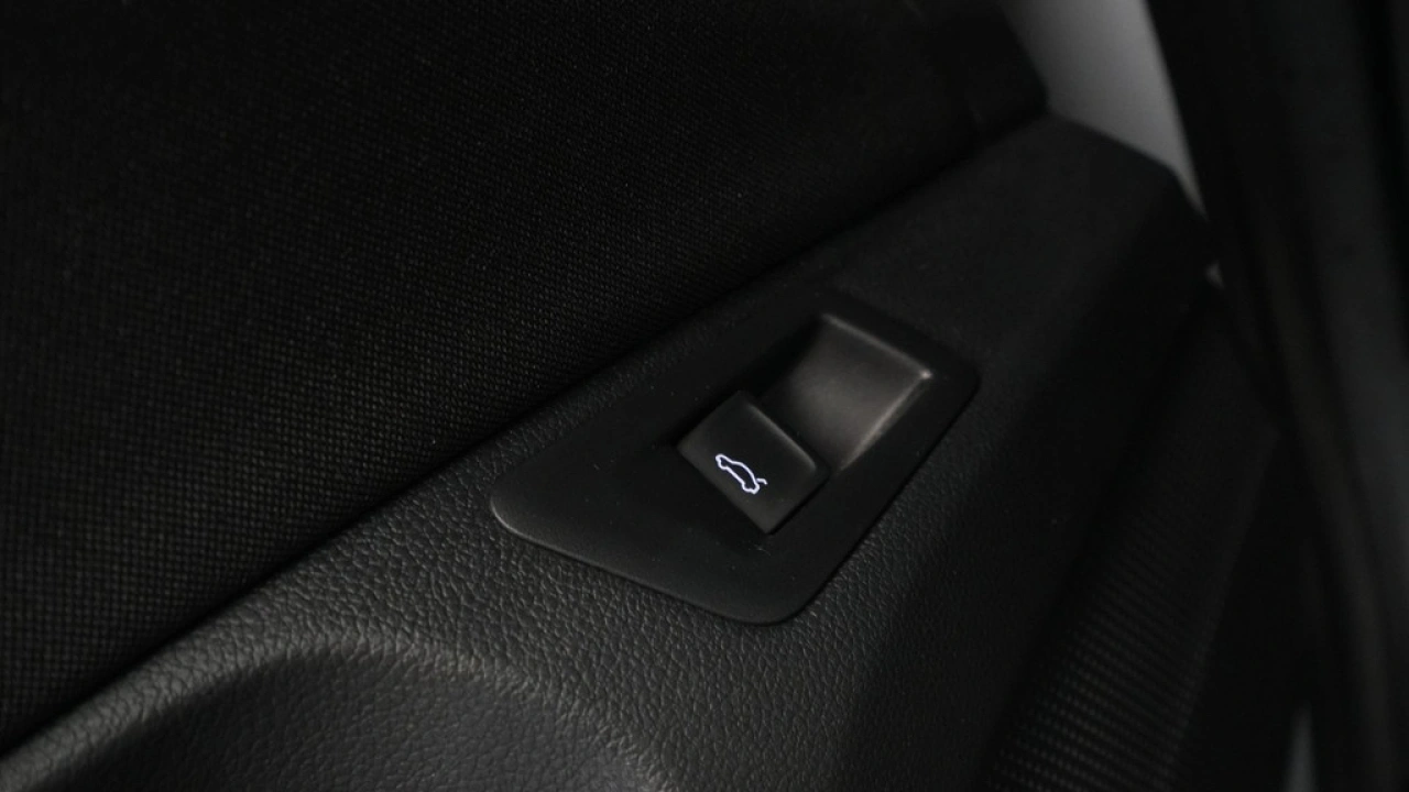 Volkswagen T-Roc 1.5 TSI 150pk DSG Sport Business R