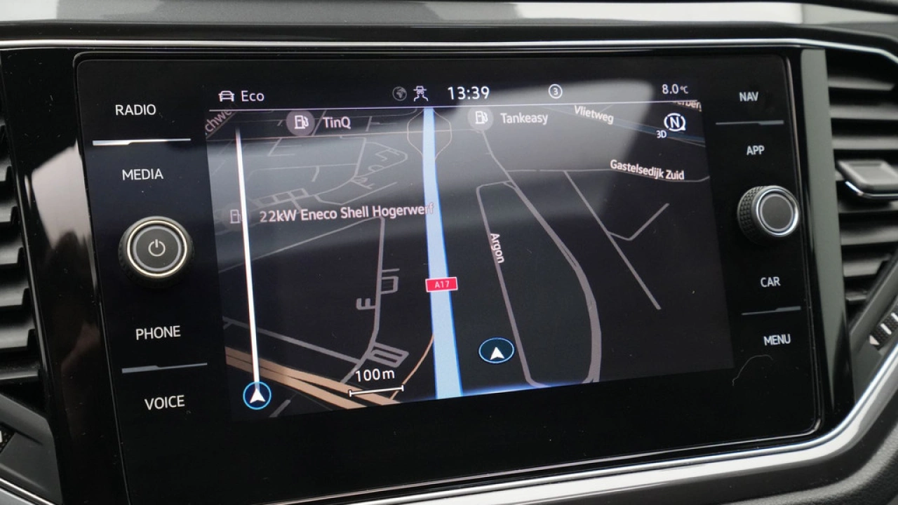 Volkswagen T-Roc 1.5 TSI 150pk DSG Sport Business R