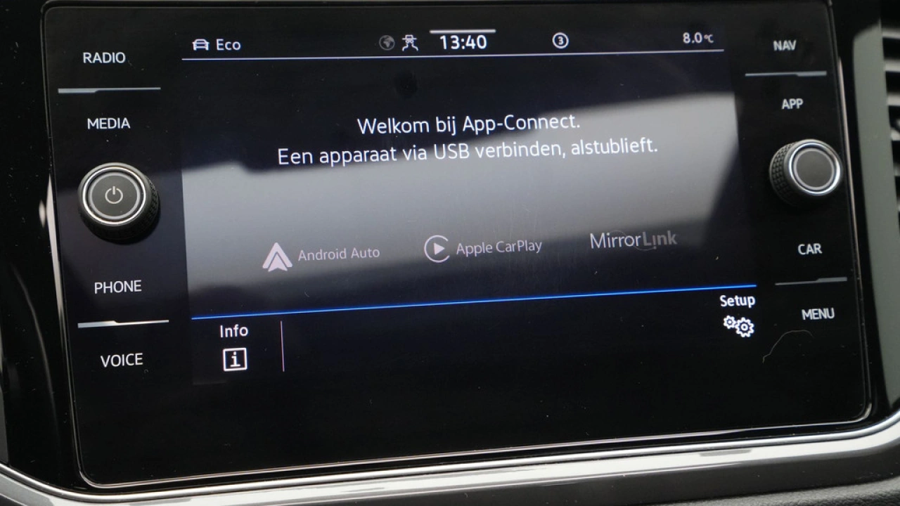 Volkswagen T-Roc 1.5 TSI 150pk DSG Sport Business R