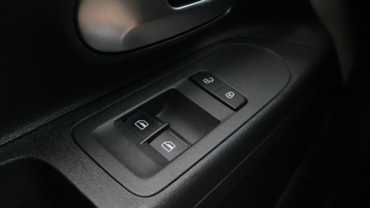 Volkswagen up! 1.0 BMT 65pk move up!