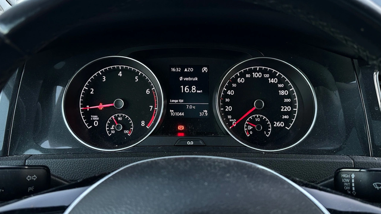 Volkswagen Golf 1.0 TSI 110pk Comfortline Business Panoramadak LED