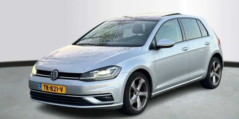 Volkswagen Golf 1.0 TSI 110pk Comfortline Business Panoramadak LED