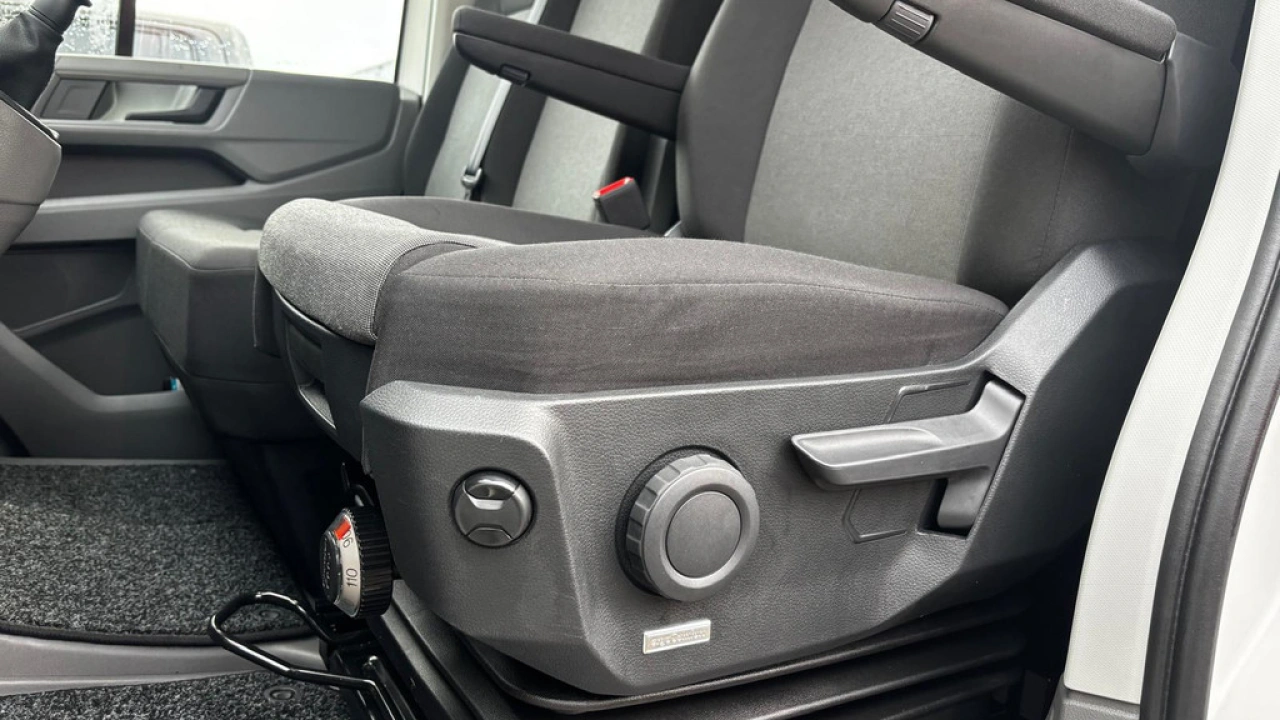 VW Bedrijfswagens Crafter L3H3 2.0 TDI 140pk 3.0T Highline