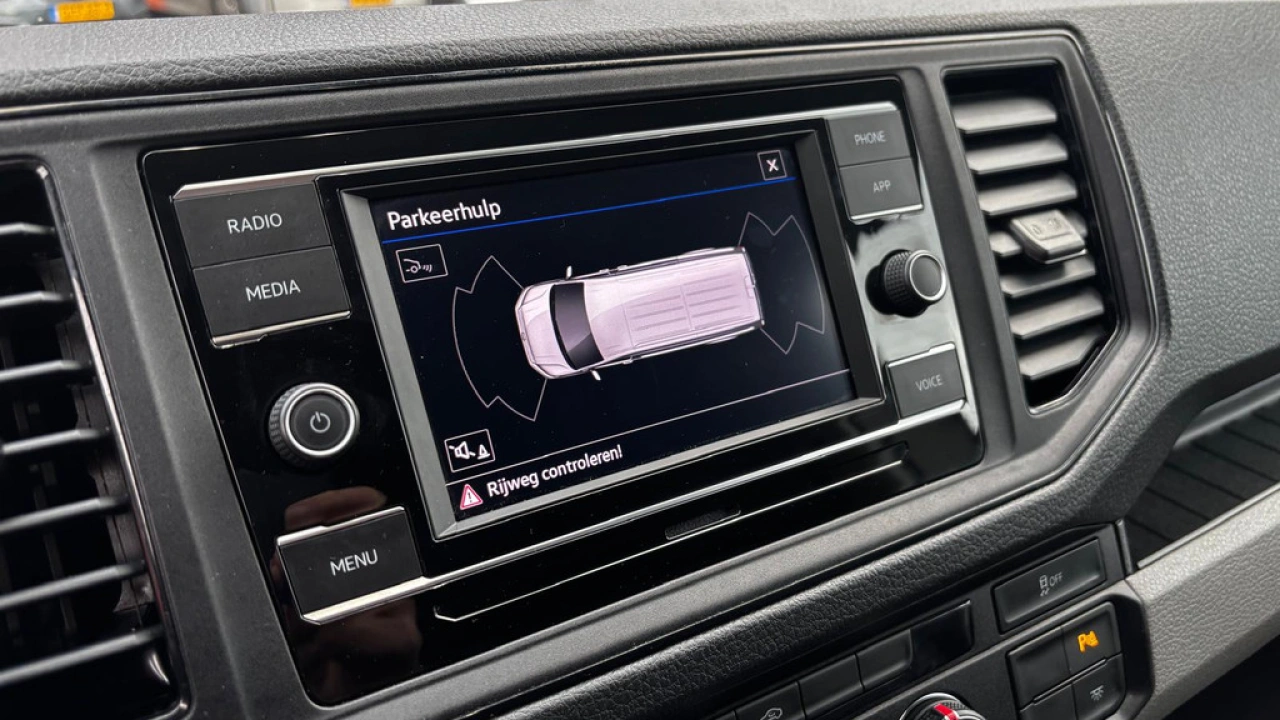 VW Bedrijfswagens Crafter L3H3 2.0 TDI 140pk 3.0T Highline