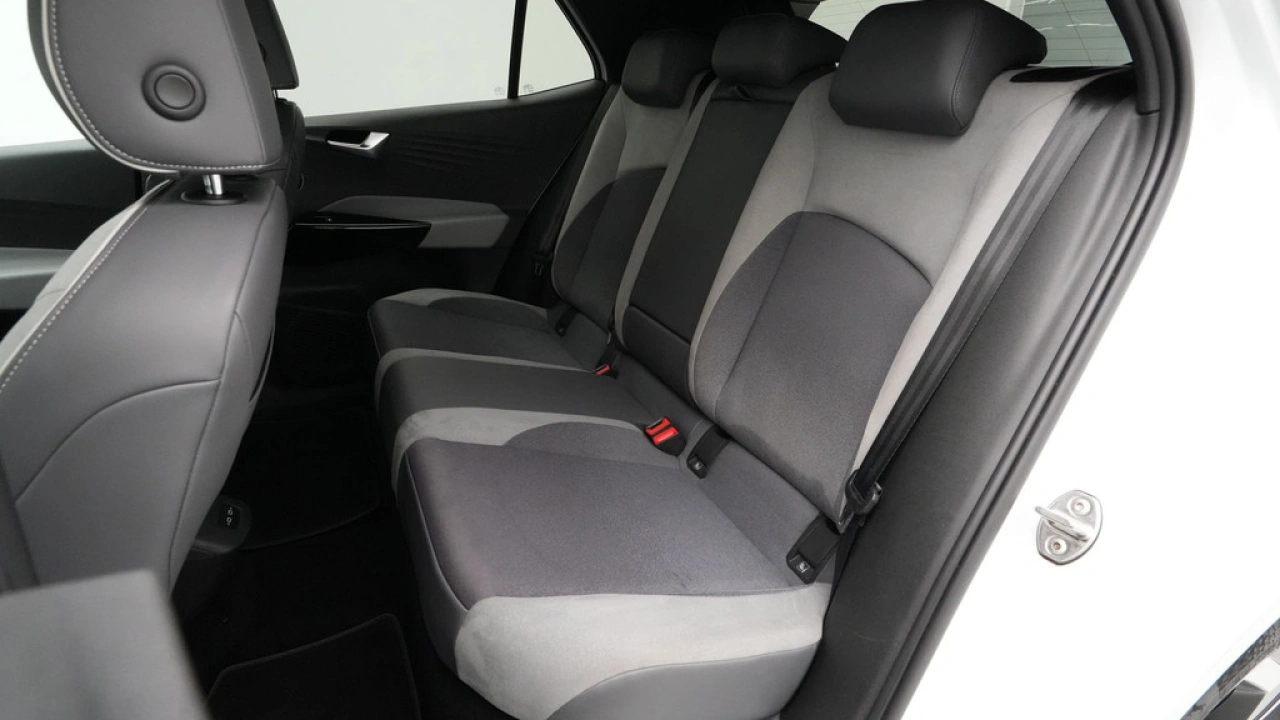 Volkswagen ID.3 First Plus 58 kWh 204pk
