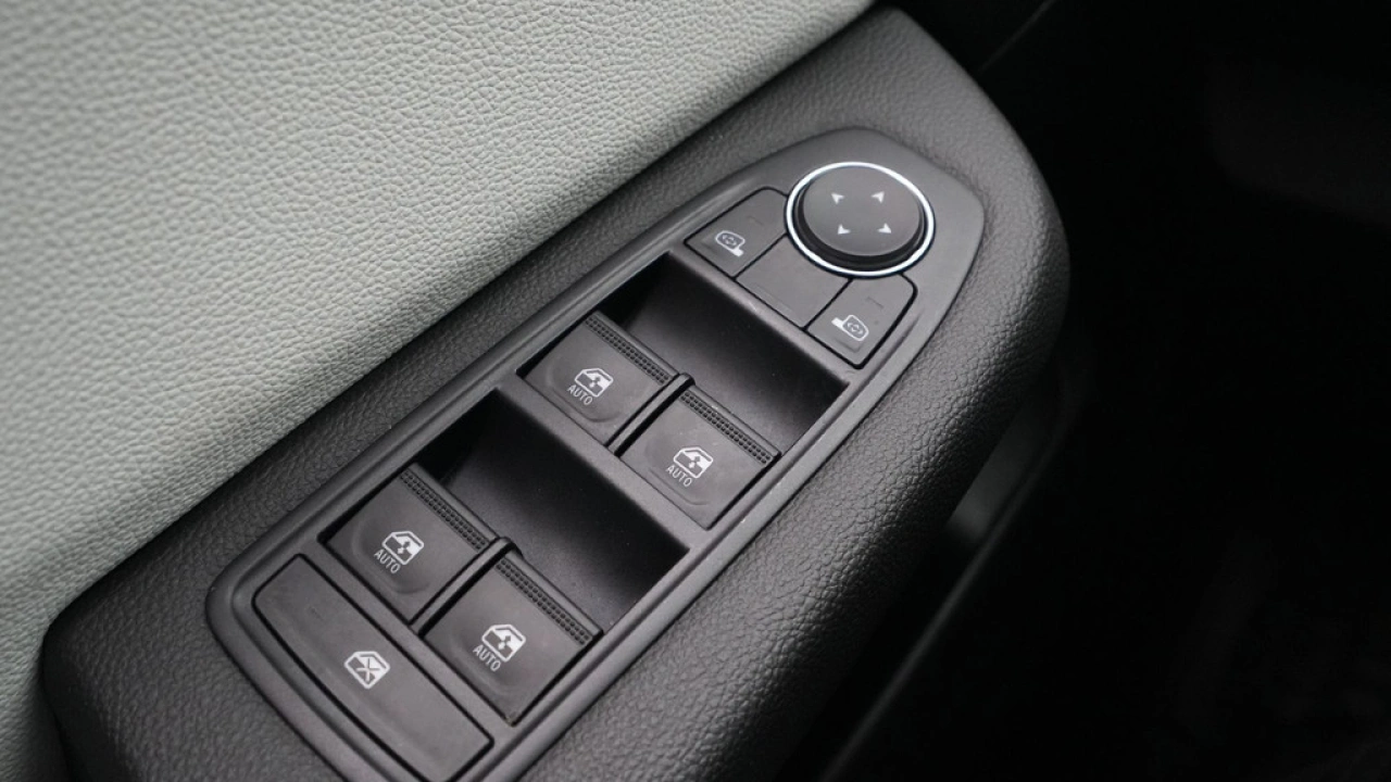 Renault Clio 1.6 E-Tech Hybrid 145 Intens