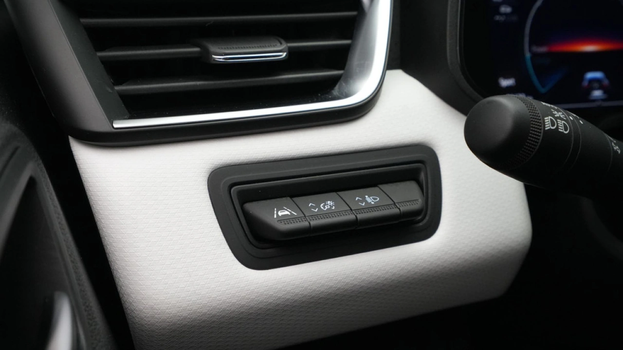 Renault Clio 1.6 E-Tech Hybrid 145 Intens