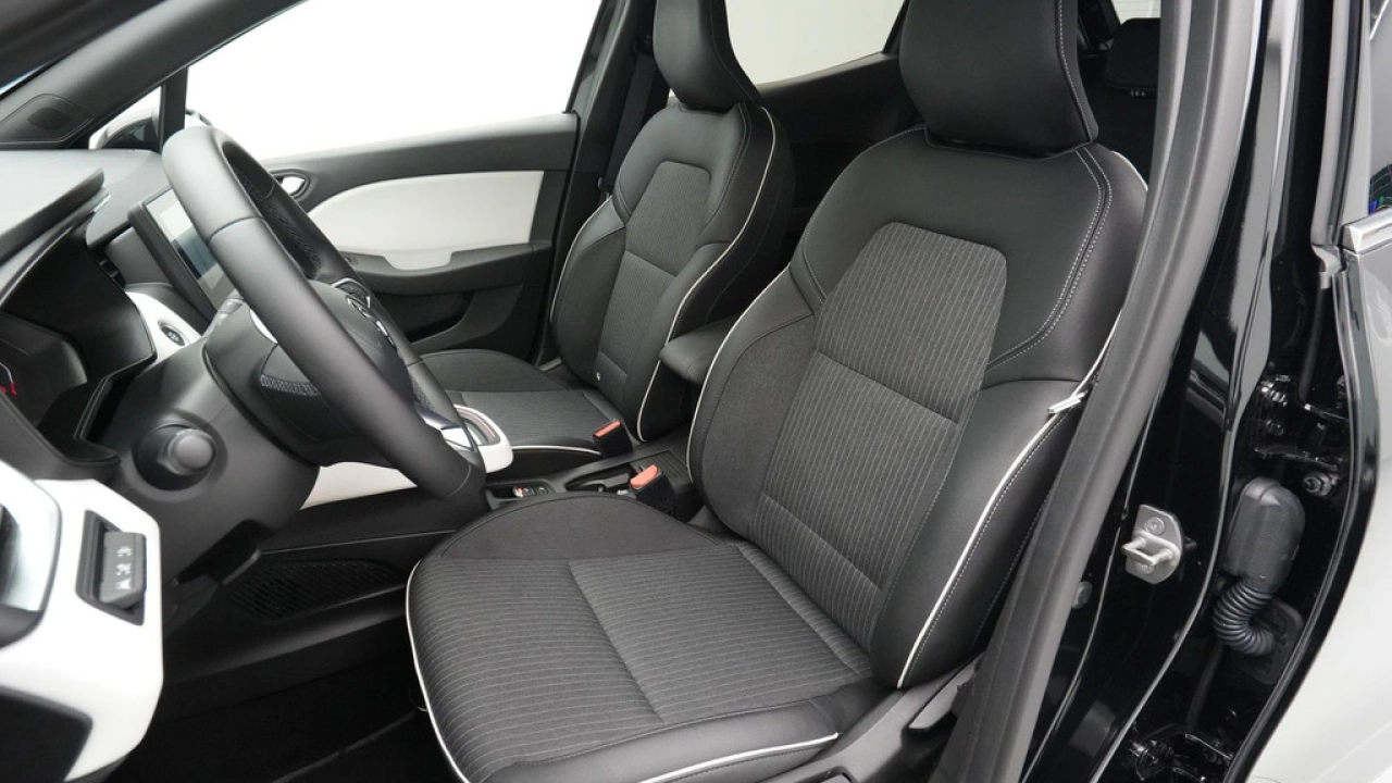 Renault Clio 1.6 E-Tech Hybrid 145 Intens