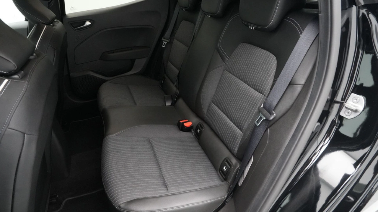 Renault Clio 1.6 E-Tech Hybrid 145 Intens