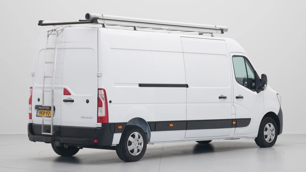Renault Master T35 2.3 dCi 135pk L3H2 Work Edition