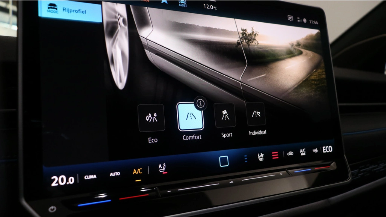 Volkswagen ID.7 Pro Business 77 kWh 286pk Massagestoelen Warmtepomp