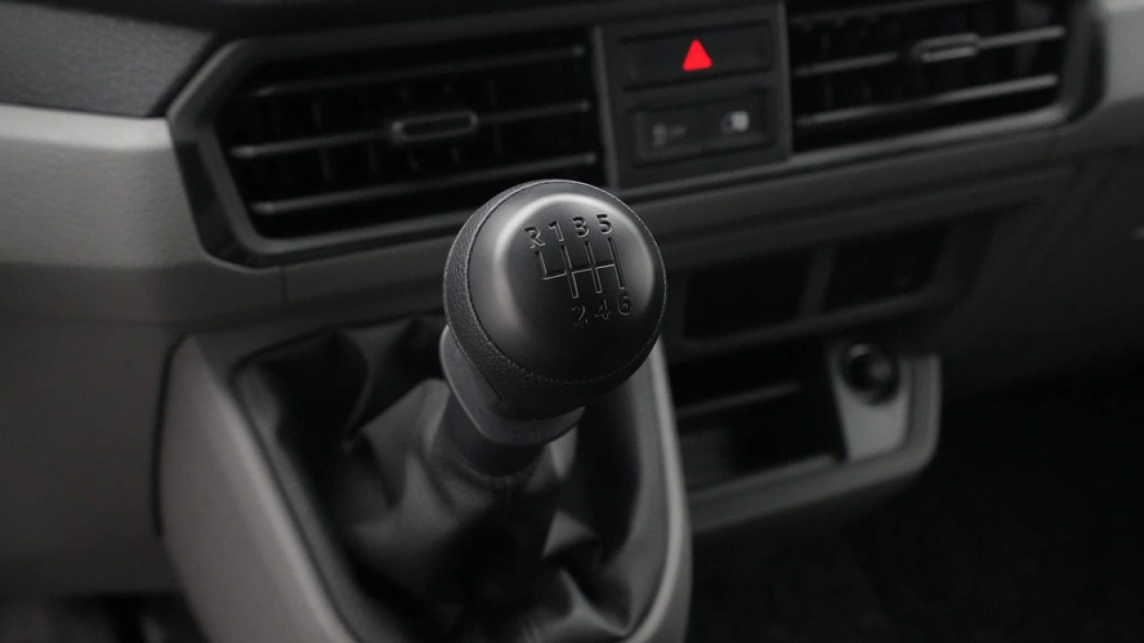 VW Bedrijfswagens Crafter 2.0 TDI 103kW 140PK GVW 3.5T WB 3640mm L3H3 Trendline