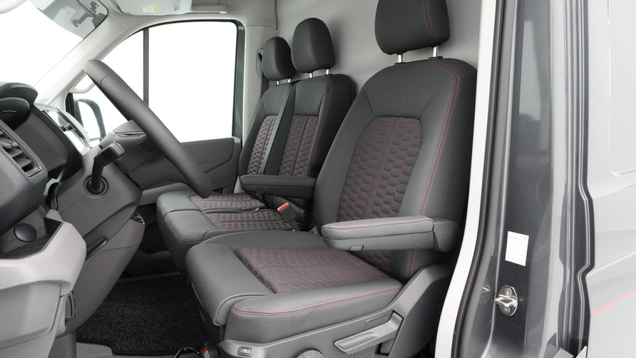 VW Bedrijfswagens Crafter 2.0 TDI 130kW 177PK GVW 3.5T L3H3 WB 3640mm Exclusive Hero Edition