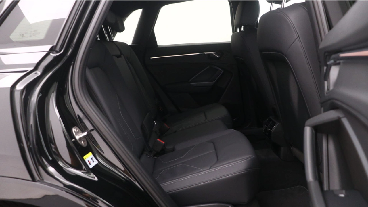 Audi Q3 S Edition 45 TFSI e 180 kW / 245 pk Hatchback 6 versn. S-tronic