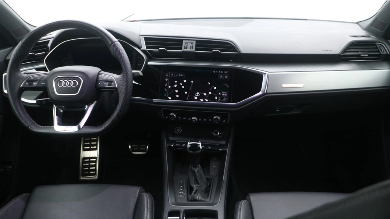 Audi Q3 S Edition 45 TFSI e 180 kW / 245 pk Hatchback 6 versn. S-tronic