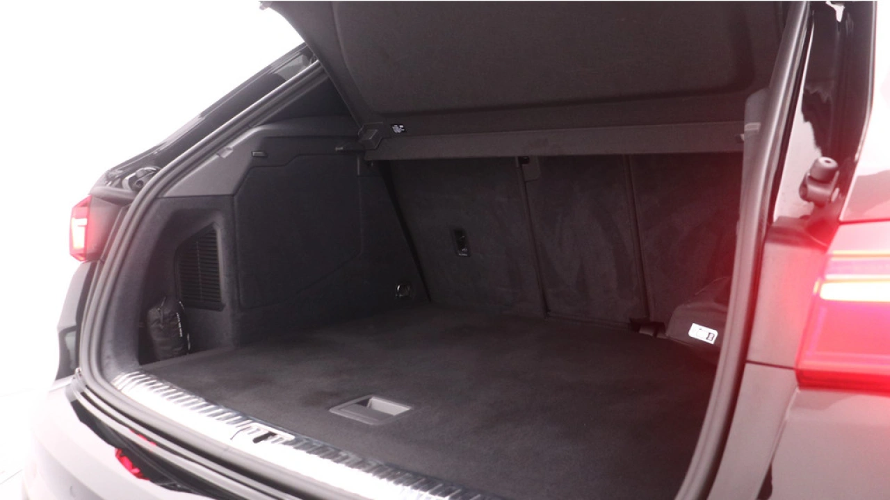 Audi Q3 S Edition 45 TFSI e 180 kW / 245 pk Hatchback 6 versn. S-tronic