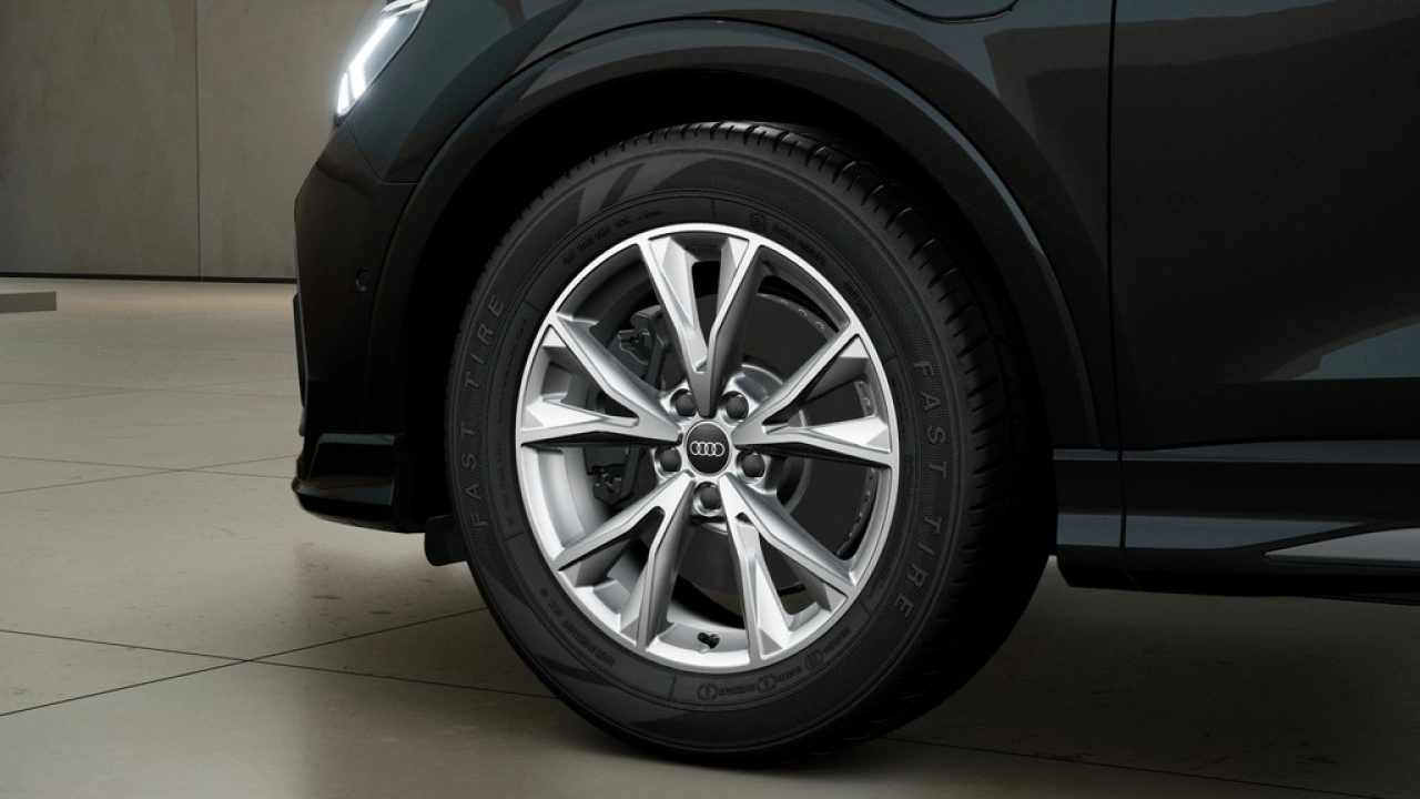 Audi Q3 S Edition 45 TFSI e 180 kW / 245 pk Hatchback 6 versn. S-tronic