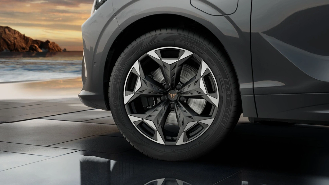 CUPRA Terramar 1.5 TSI e-Hybrid 272 6DSG VZ Performance