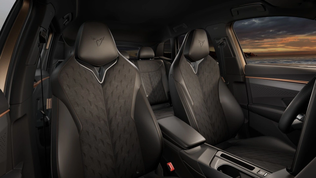 CUPRA Terramar 1.5 TSI e-Hybrid 204 6DSG Business