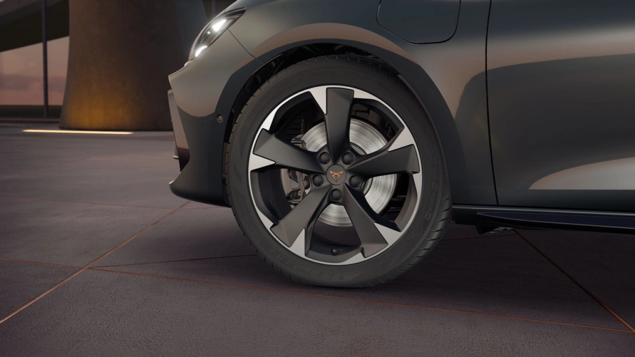 CUPRA Leon 1.5 TSI e-Hybrid 204 6DSG Business