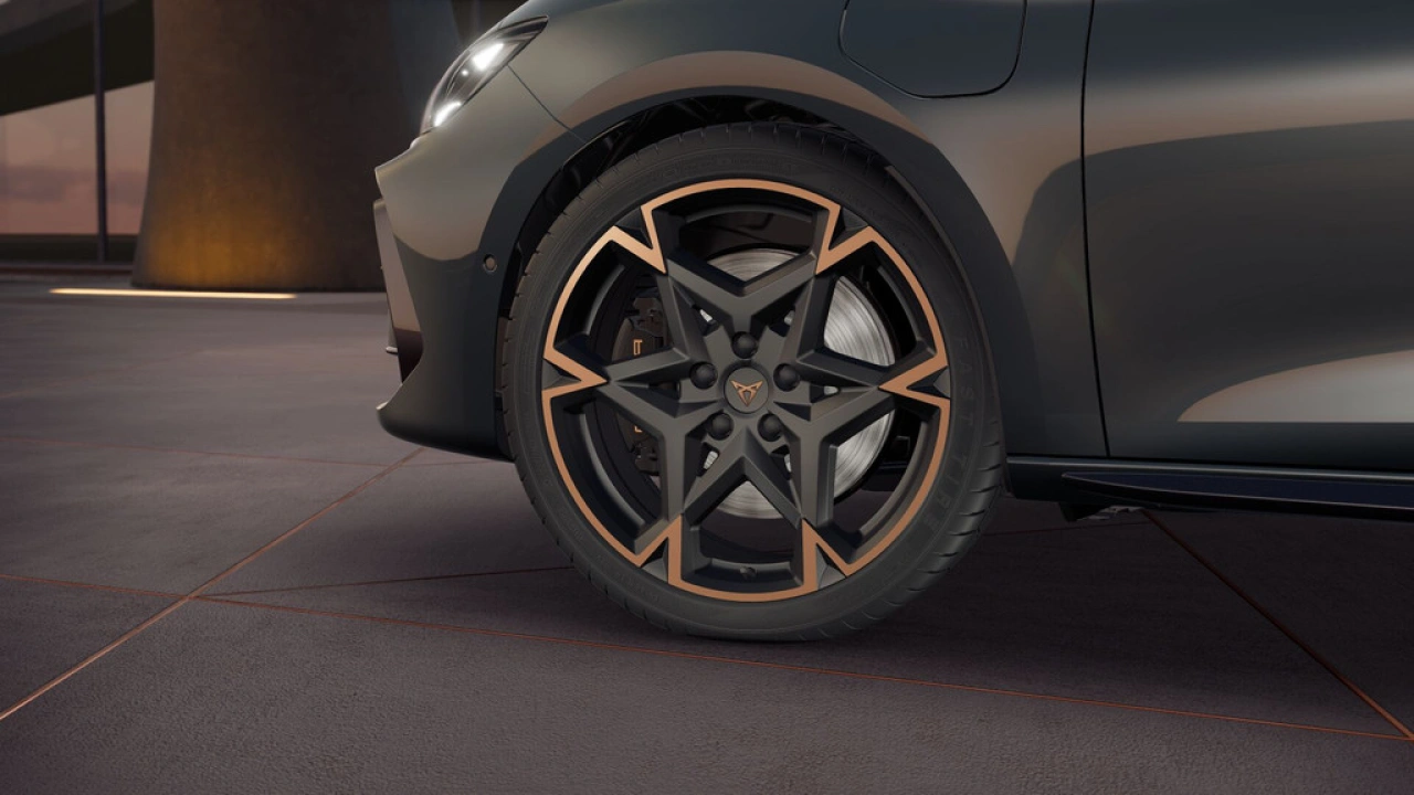 CUPRA Leon Sportstourer 1.5 TSI e-Hybrid 272 6DSG VZ Performance