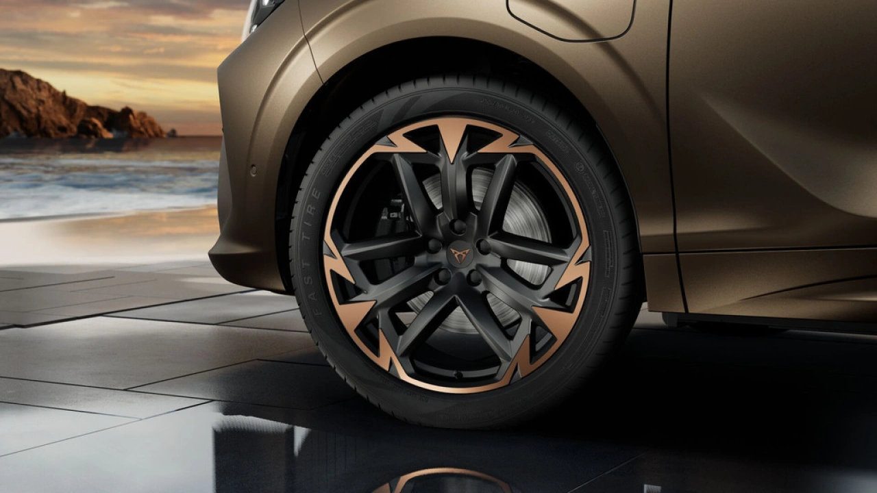 CUPRA Terramar 1.5 TSI e-Hybrid 204 6DSG Business