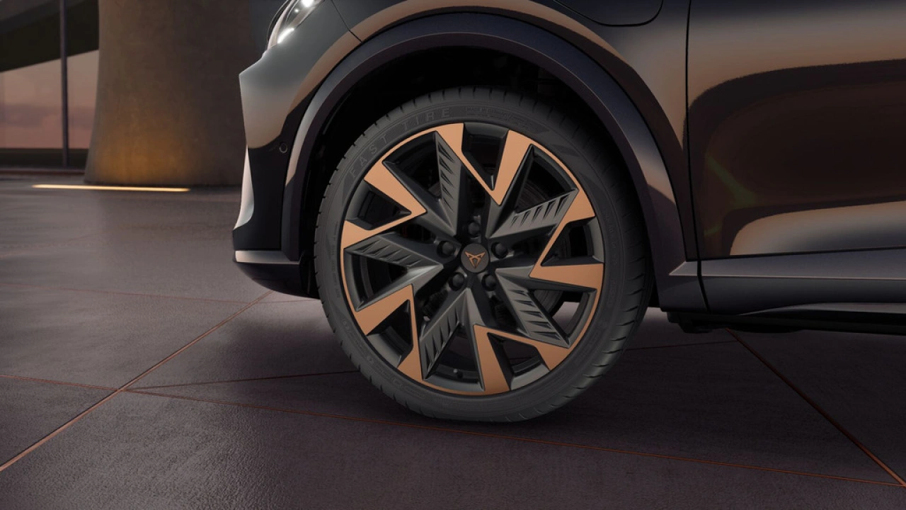 CUPRA Formentor 1.5 TSI e-Hybrid 272 6DSG VZ Performance