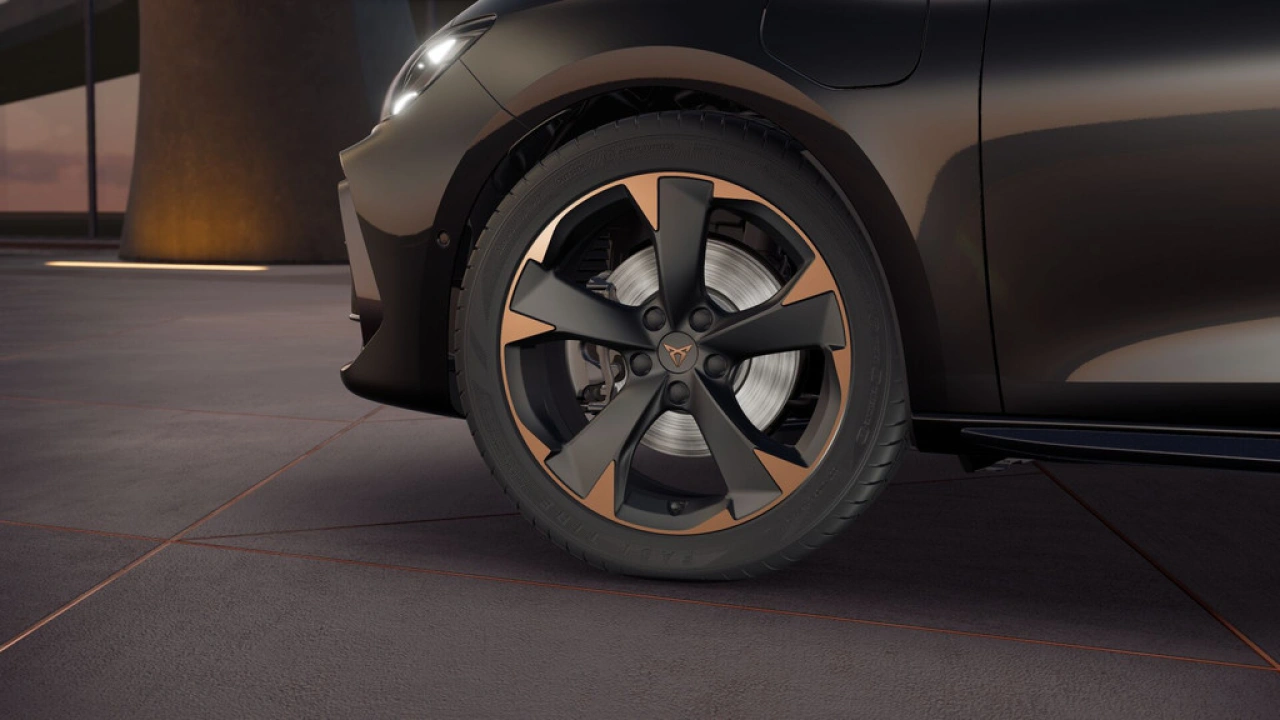 CUPRA Leon 1.5 TSI e-Hybrid 204 6DSG Business