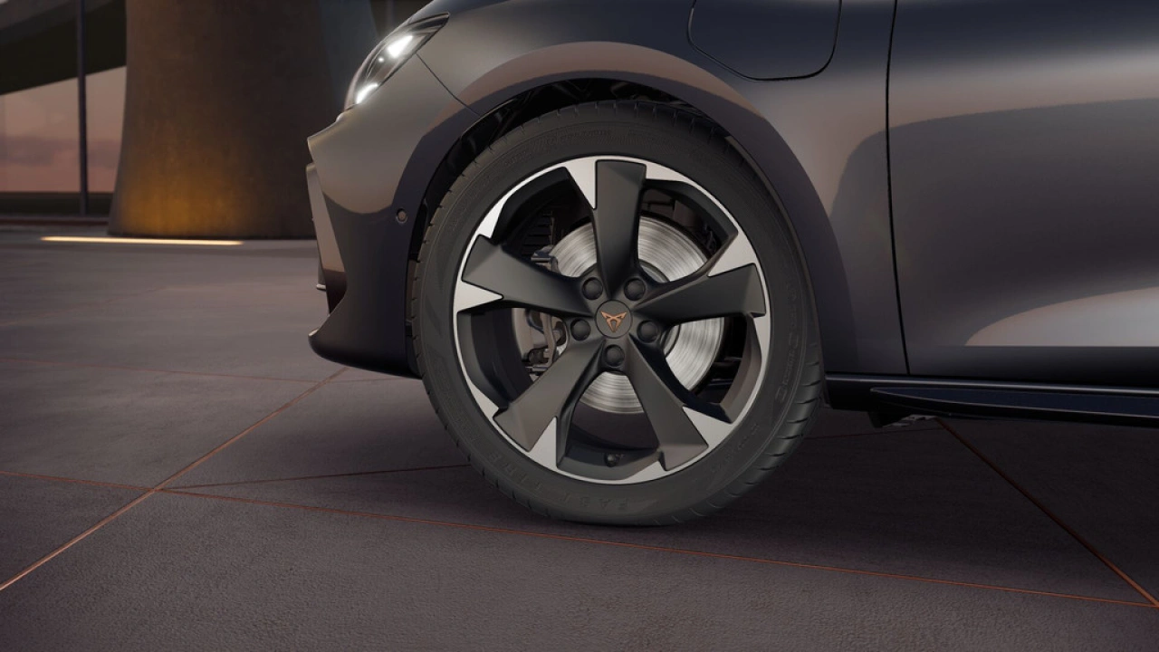 CUPRA Leon 1.5 TSI e-Hybrid 204 6DSG Business