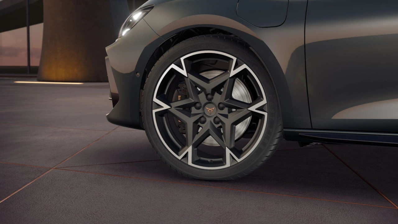 CUPRA Leon 1.5 TSI e-Hybrid 272 6DSG VZ Performance