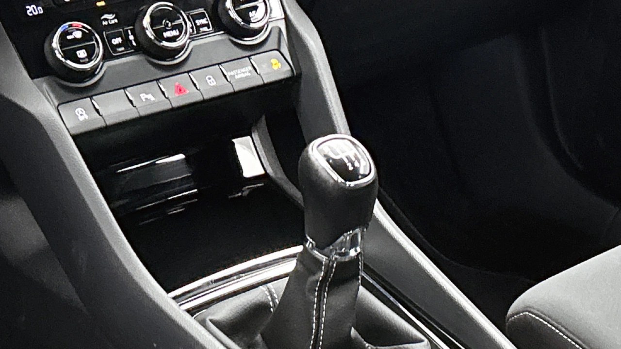 Škoda Karoq 1.5 TSI 150pk ACT Sportline Business