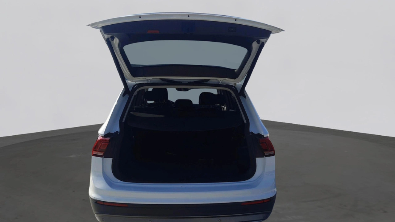 Volkswagen Tiguan Allspace 1.4 TSI Automaat | Comfortline Business | 7 persoons | Trekhaak