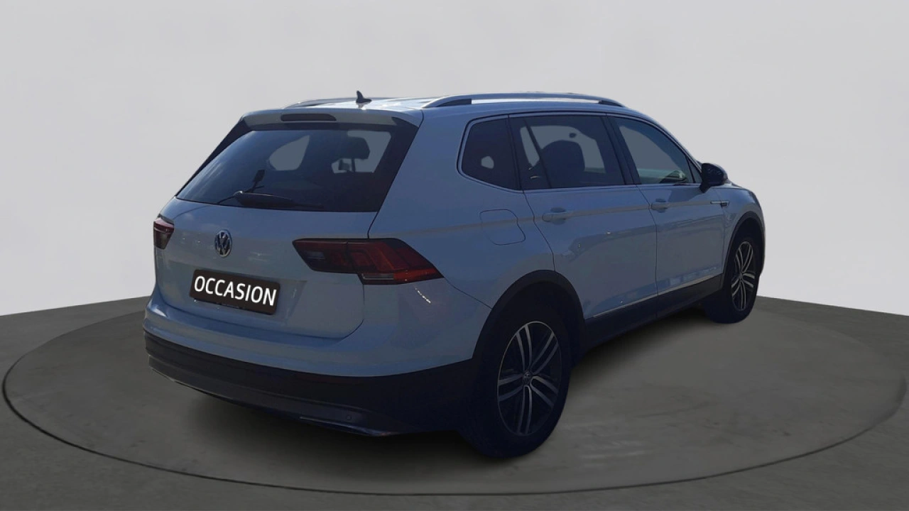 Volkswagen Tiguan Allspace 1.4 TSI Automaat | Comfortline Business | 7 persoons | Trekhaak