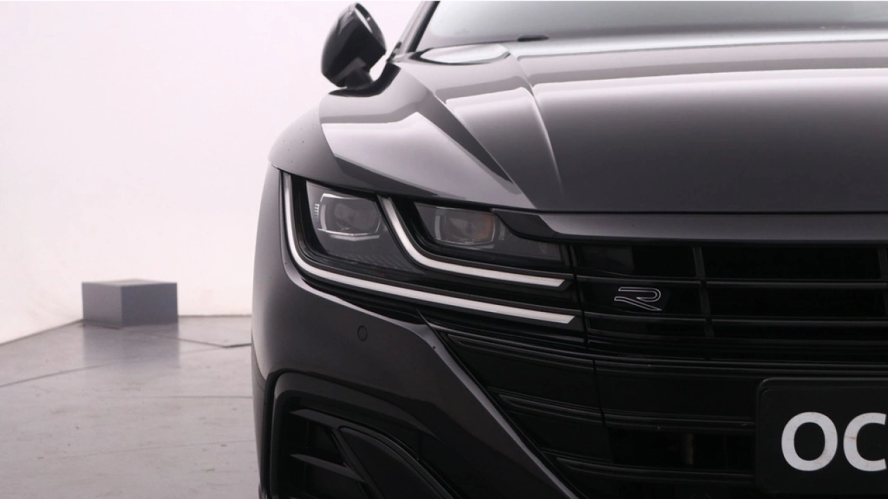 Volkswagen Arteon Shooting Brake 1.4 TSI 218pk eHybrid R-Line Navigatie Pro Panoramadak 360 Camera