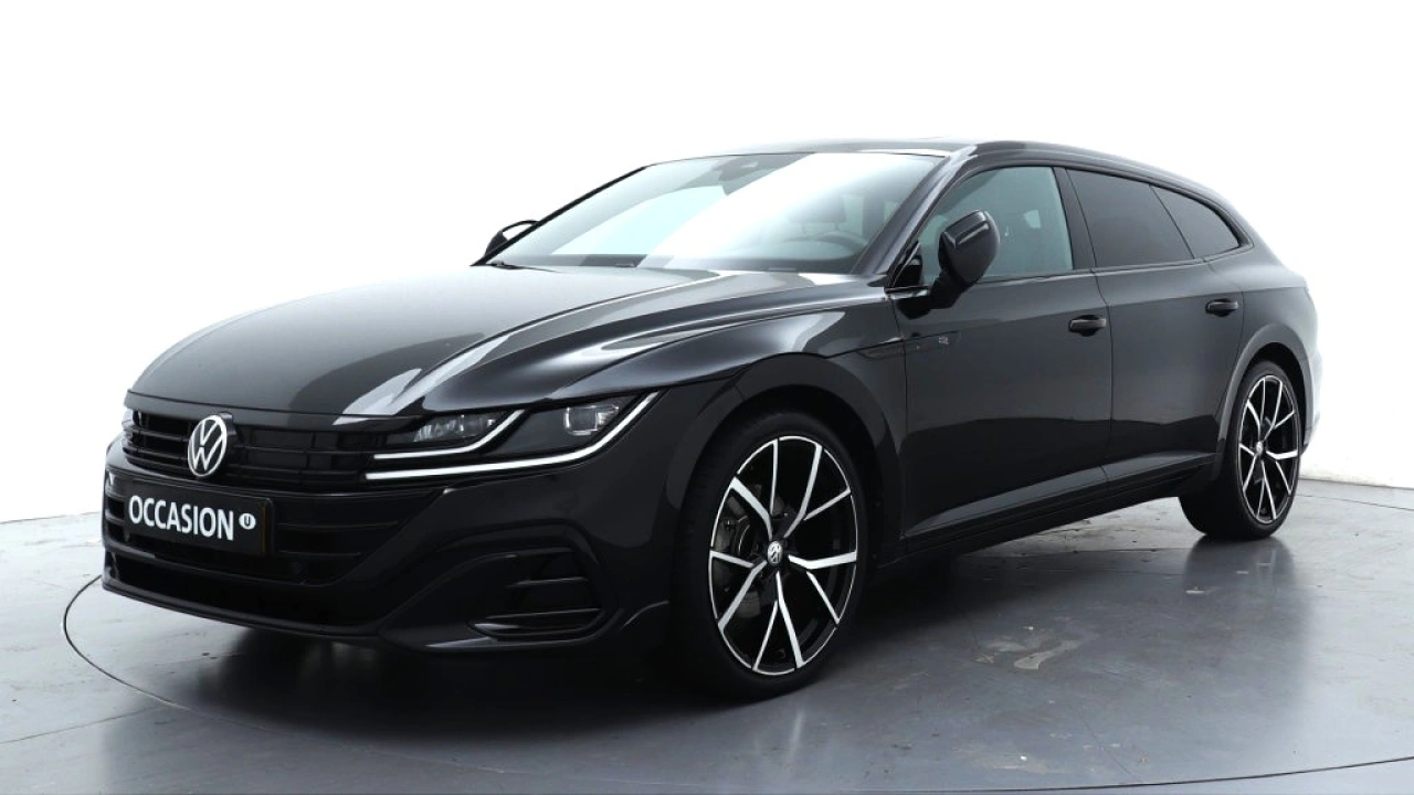 Volkswagen Arteon Shooting Brake 1.4 TSI 218pk eHybrid R-Line Navigatie Pro Panoramadak 360 Camera