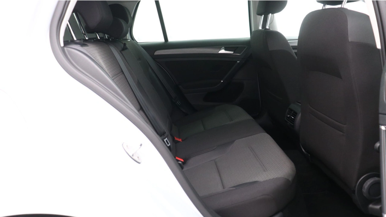 Volkswagen e-Golf e-Golf 36 kW / 136pk Navigatie LED Climatronic