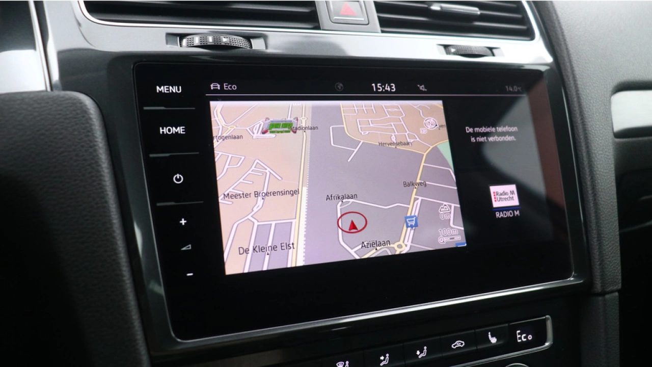 Volkswagen e-Golf e-Golf 36 kW / 136pk Navigatie LED Climatronic