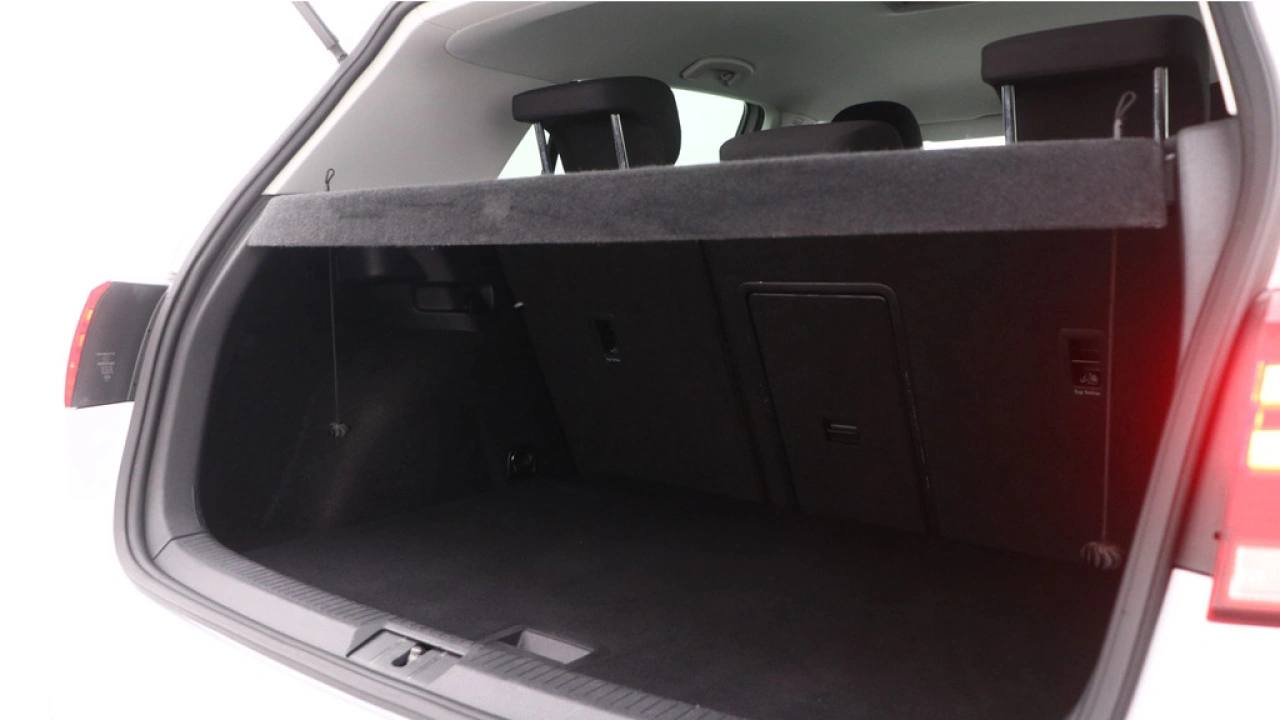 Volkswagen e-Golf e-Golf 36 kW / 136pk Navigatie LED Climatronic