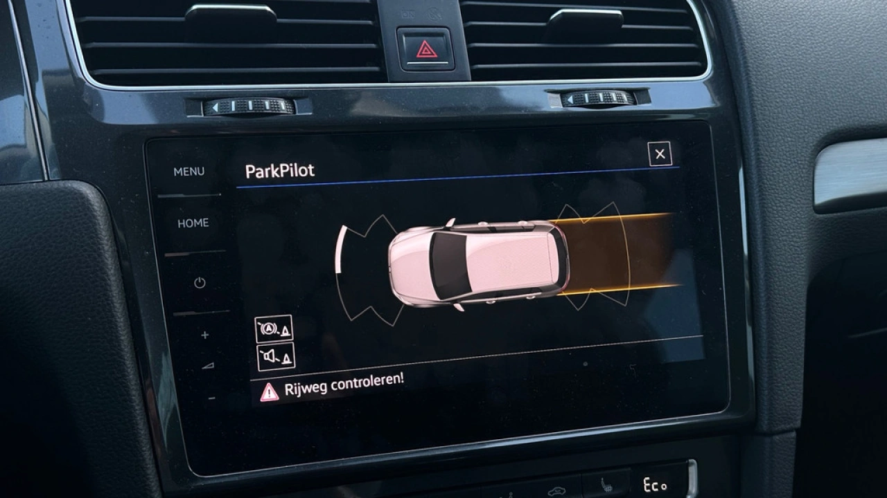 Volkswagen e-Golf e-Golf 36 kW / 136pk Navigatie LED Climatronic