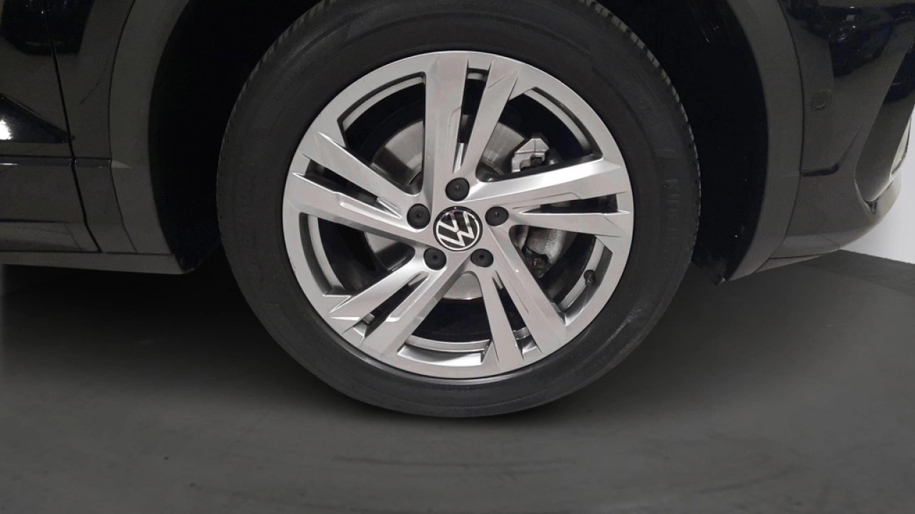 Volkswagen T-Roc 1.5 TSI Automaat | R-Line Business | Afneemb. Trekhaak | Camera |