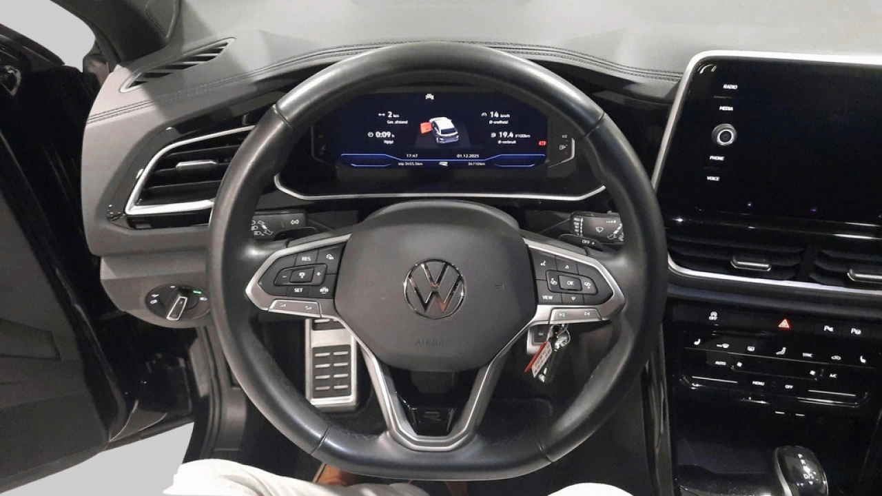 Volkswagen T-Roc 1.5 TSI Automaat | R-Line Business | Afneemb. Trekhaak | Camera |