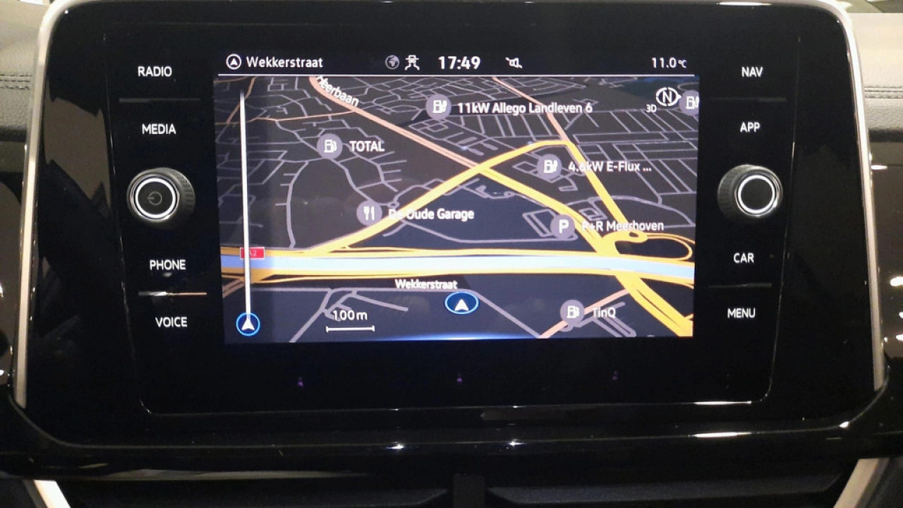 Volkswagen T-Roc 1.5 TSI Automaat | R-Line Business | Afneemb. Trekhaak | Camera |