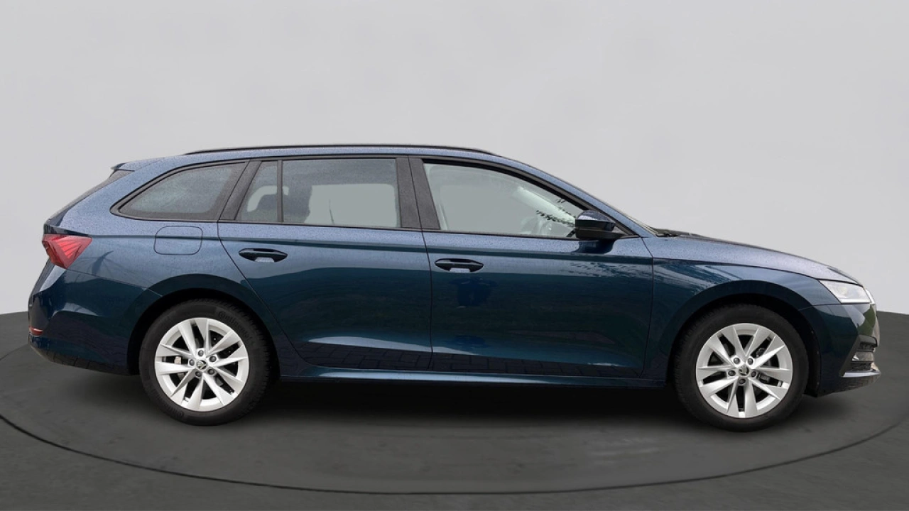 Škoda Octavia Combi 1.5 e-TSI Business Edition