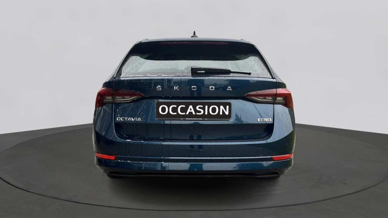 Škoda Octavia Combi 1.5 e-TSI Business Edition