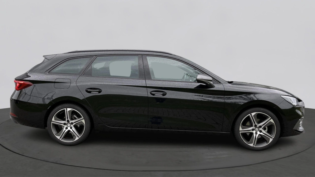 SEAT Leon Sportstourer 1.0 eTSI FR Business