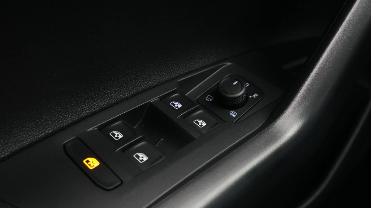 Volkswagen Polo 1.0 TSI 95pk DSG Life App Connect Clima Trekhaak